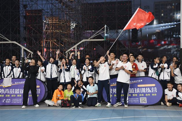 球场绽放激情献礼棠外校庆——棠外初2022级3X3班级篮球联赛圆满收官