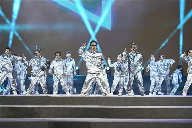 廿载风华弦歌永续——记成都棠湖外国语学校建校二十周年庆典