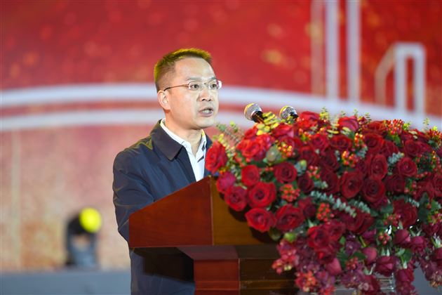 廿载风华弦歌永续——记成都棠湖外国语学校建校二十周年庆典