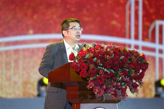 廿载风华弦歌永续——记成都棠湖外国语学校建校二十周年庆典