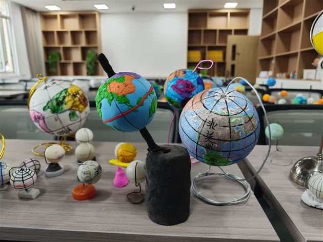 “我型我秀”——棠外初中举行第二届地理模型制作大赛 (2).jpg