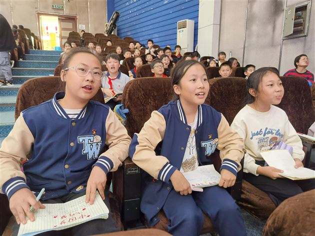 中国梦 飞行梦——棠外附小五年级家长义工课堂开讲啦