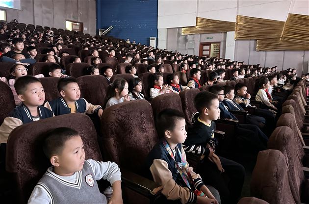 民航知识进课堂——记棠外附小二年级家长义工课堂 