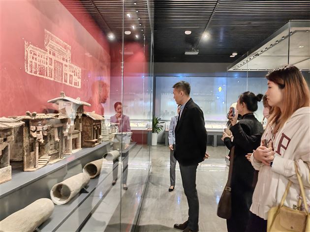 探古蜀文化寻艺术灵感——棠外美术组主题教研活动