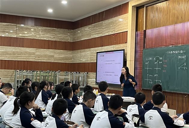 一衣带水手相牵——棠外与西南民大开展联动教研活动