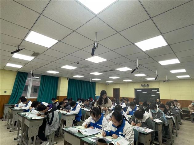 热烈祝贺棠外高中英语组国家级课题顺利结题