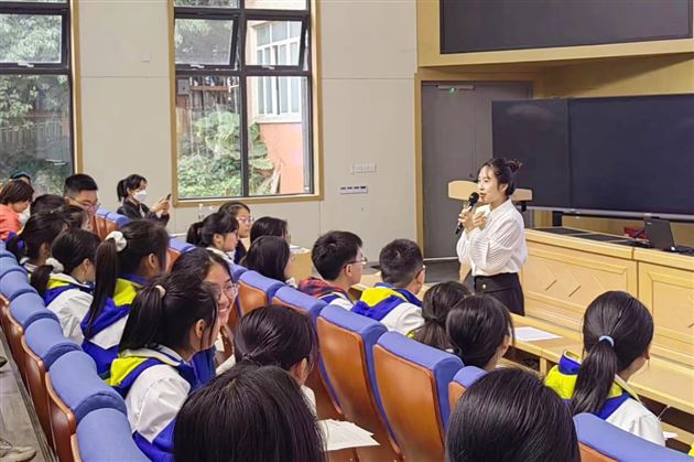 热烈祝贺棠外高中英语组国家级课题顺利结题