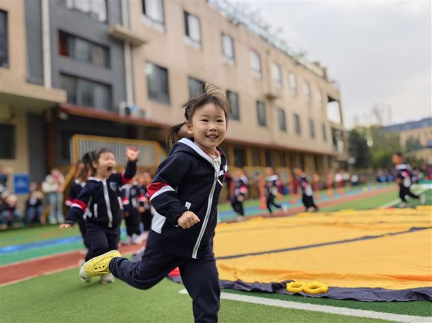 棠湖仁智幼儿园承接“首届幼儿园体育课程建设研讨会”现场观摩 