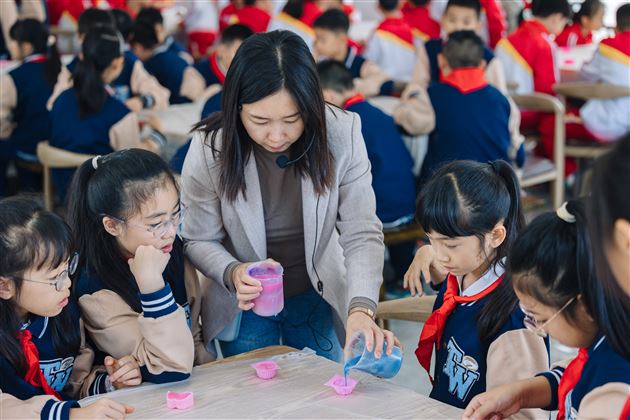 穿越时空的文字触摸古老的技艺——记棠外附小五年级秋季研学活动