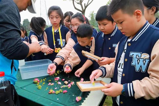 穿越时空的文字触摸古老的技艺——记棠外附小五年级秋季研学活动