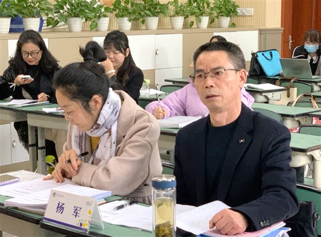 中期评审现亮点 成果丰富获好评——记棠外附小区级课题中期汇报