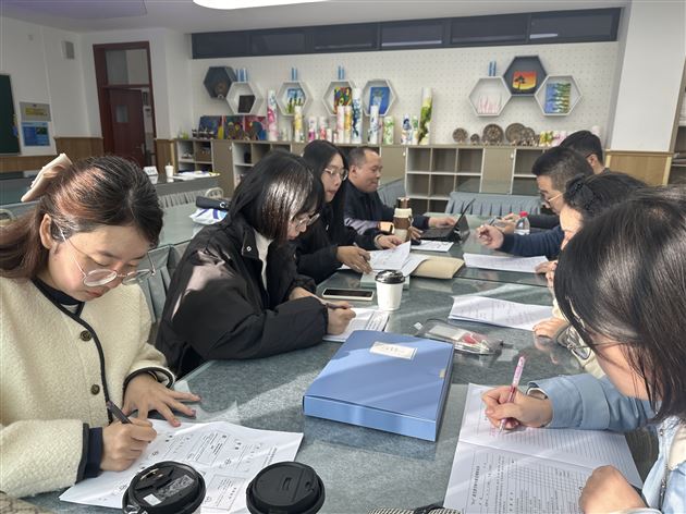 深耕细研,思行并进——棠外高中语文青年课题组参加双流区区级课题阶段评审 