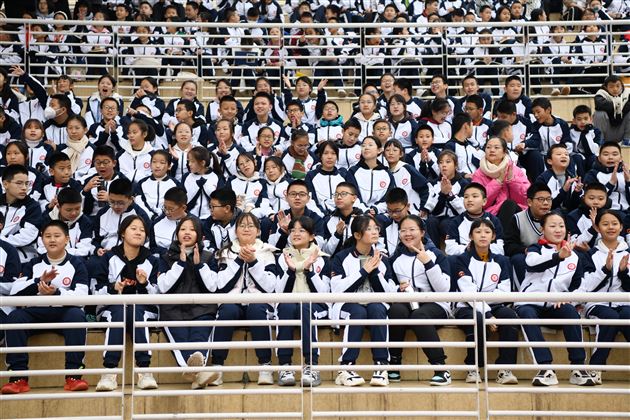 棠外初中成功举办第十届冬季师生集体趣味运动会