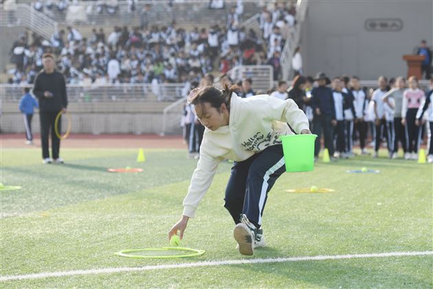 棠外初中成功举办第十届冬季师生集体趣味运动会