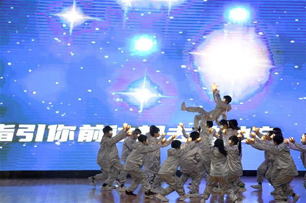 棠外成功举办成都市体育教研第三联盟“幼小初高一体化”课堂展示研讨活动