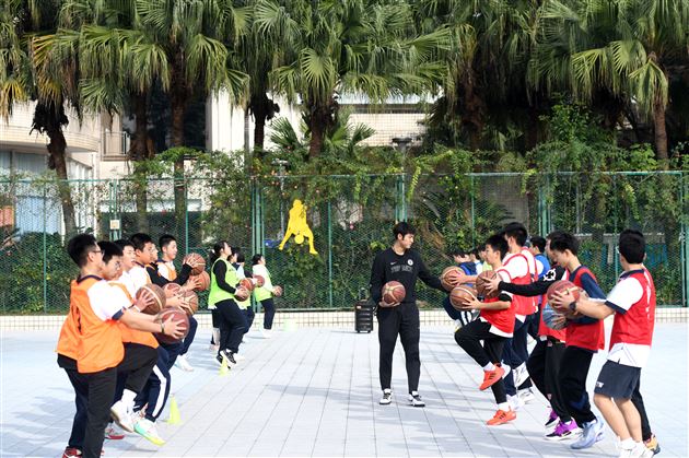 棠外成功举办成都市体育教研第三联盟“幼小初高一体化”课堂展示研讨活动