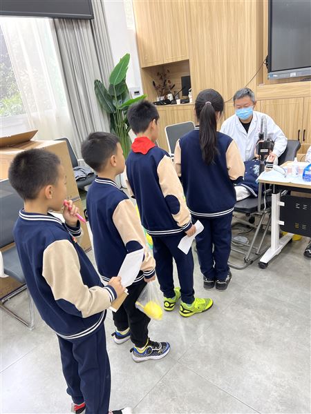 健康从“牙齿”开始——棠外附小三年级学生开展窝沟封闭治疗活动