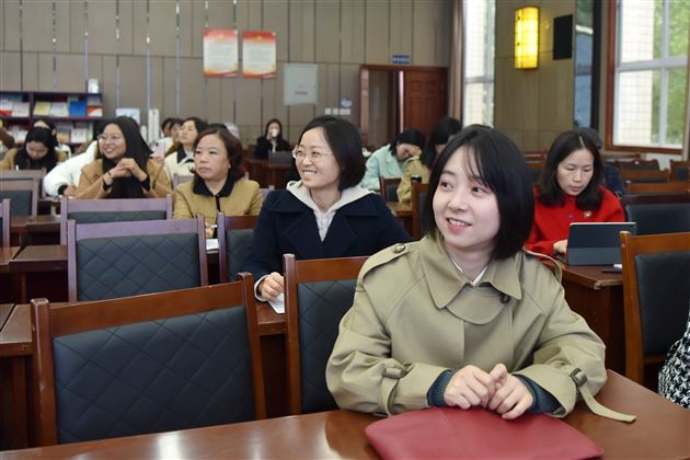 西藏·四川2023“国培计划”中西部骨干项目中小学心理健康辅导教师研修班赴棠外交流学习 