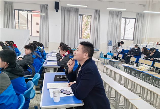 棠外教师刘勇、袁榕蔓、余秀彬受邀赴青神送教