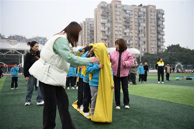 棠外附小隆重举行2023年冬季集体项目趣味运动会 