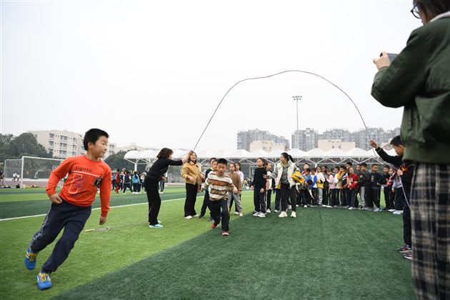 棠外附小隆重举行2023年冬季集体项目趣味运动会 