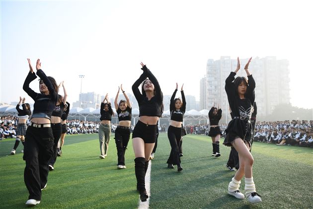 棠外高中开展第十届冬季趣味集体项目运动会