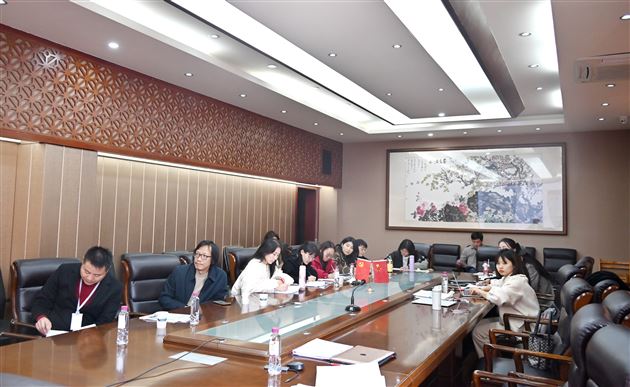 课型分类，让语文课堂更纯粹——记党员刘勇名师工作室研修活动 