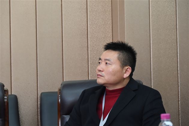 课型分类，让语文课堂更纯粹——记党员刘勇名师工作室研修活动 