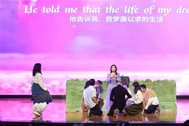 “英”你而动 “语”出精彩——记棠外高2022级外语话剧展演