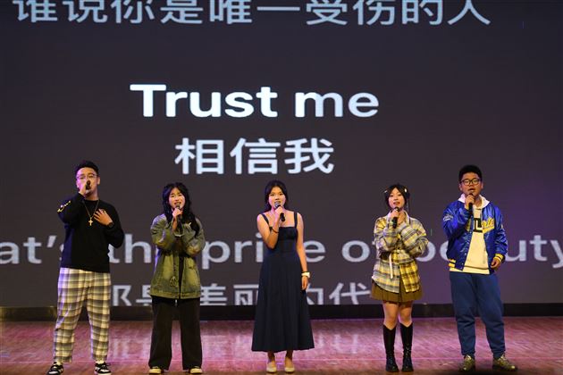 “英”你而动 “语”出精彩——记棠外高2022级外语话剧展演