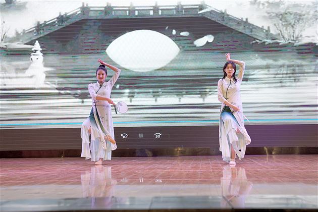 弦续华章  歌舞飞扬——棠外第十届校园艺术节成功举办