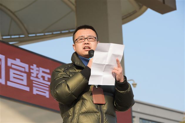 听！铿锵的青春誓言——棠外初中举行2023年下期新团员入团宣誓仪式 