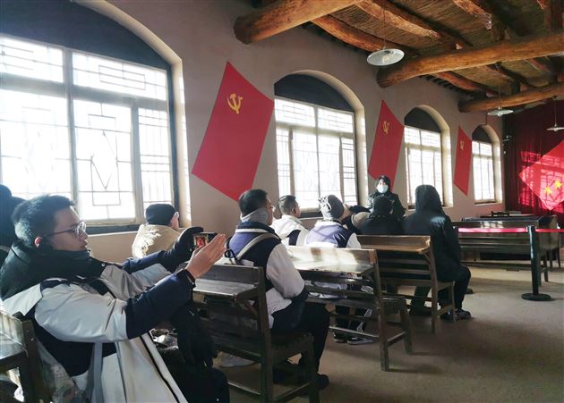 参观七届二中全会会址