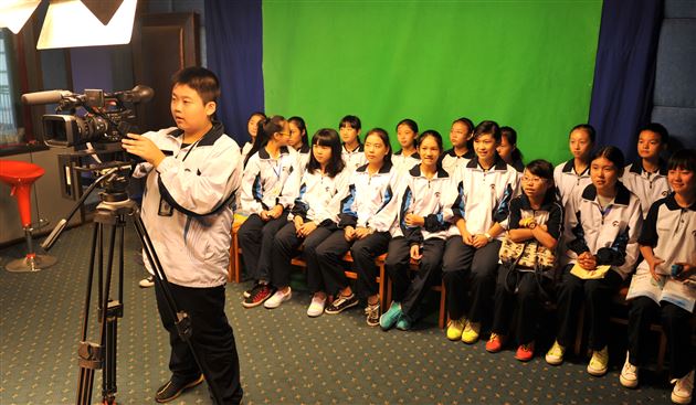 喜报：棠外电视台斩获全国中小学校园影视最高奖——金杜鹃奖 