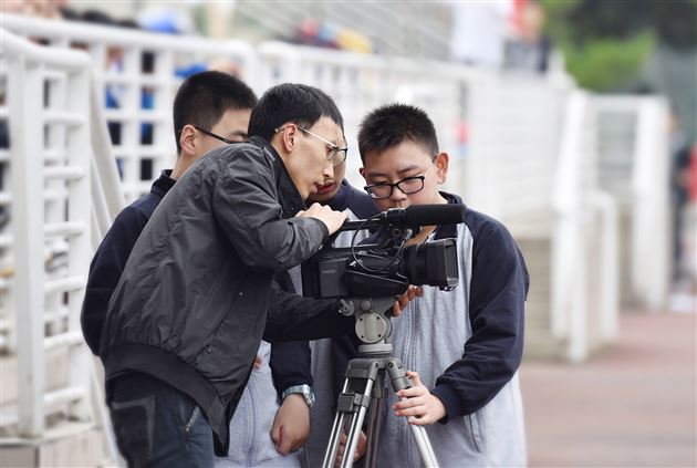 喜报：棠外电视台斩获全国中小学校园影视最高奖——金杜鹃奖 