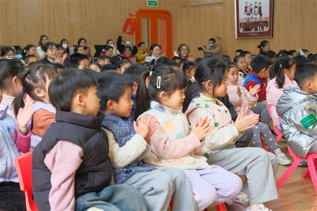 童心遇童话 故事伴成长——棠湖仁智幼儿园 “我是故事大王”比赛