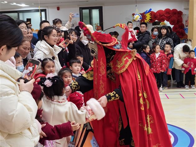 2024年棠湖仁智幼儿园“龙行龘龘闹新年”之新年庙会