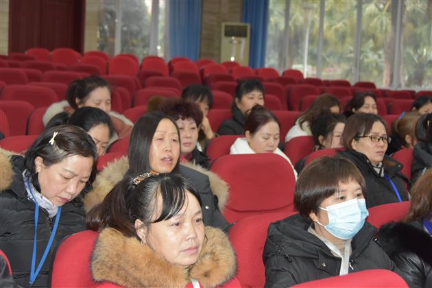 关注安全重视规范 提升学生睡眠质量——棠外初中开展生活老师职业技能专题培训暨公寓精细化管理主题教研活动