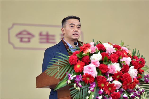 温暖“她”心扉 凝聚“她”力量——棠外举行2024年“三八”国际劳动妇女节庆祝表彰大会