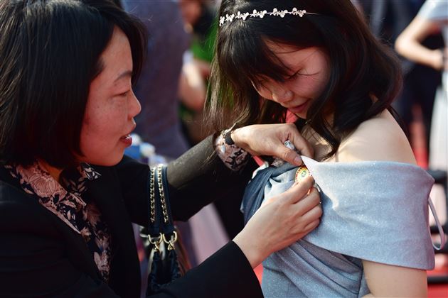 春山在望，同行追光——记棠外高2024届高三成人仪式暨高考誓师大会 