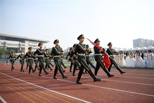 春山在望，同行追光——记棠外高2024届高三成人仪式暨高考誓师大会