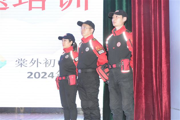 学会急救 才能救急——棠外初中开展急救知识与技能专题培训