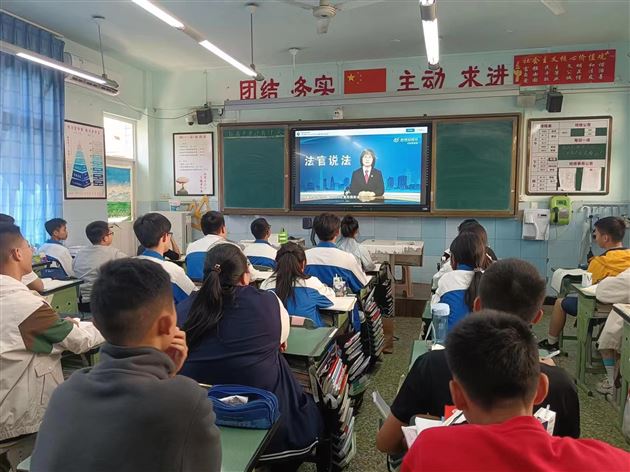 杜绝校园欺凌 共建和谐校园——棠外初中开展预防校园欺凌主题教育系列活动 