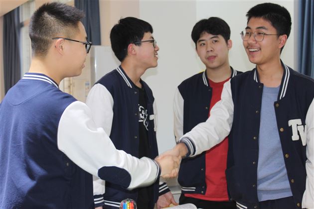 不普通的心情日历——棠外高中开展心理团体辅导活动