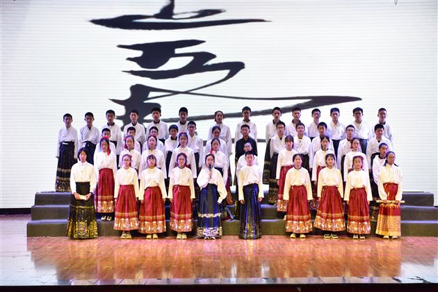 诵经典之声 扬家国情怀——棠外初2023级举办朗诵比赛