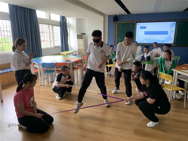 棠外初中开展心理健康专题教育