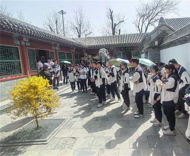 行万里立志报国 见天地继往开来——记棠外高2022级部分师生河北研学行