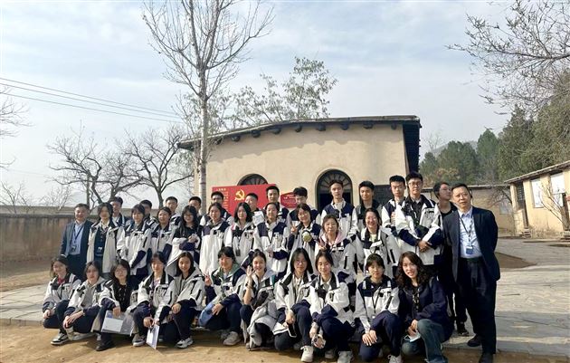 行万里立志报国 见天地继往开来——记棠外高2022级部分师生河北研学行
