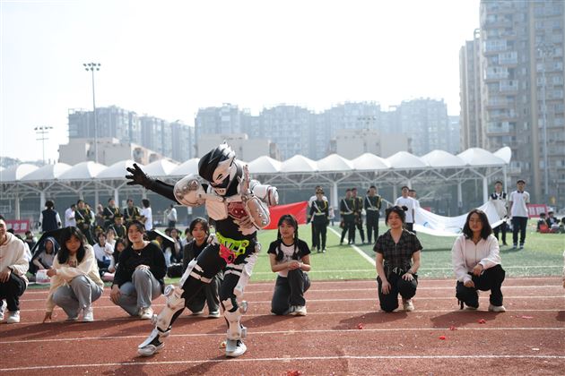 棠外高中第二十届田径运动会如期举行