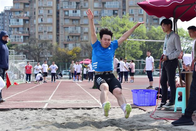 棠外高中第二十届田径运动会如期举行